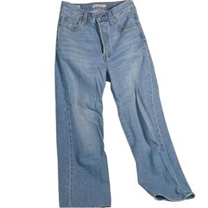 Levi's 525 Light Blue Straight Leg Women's Jeans 25/27